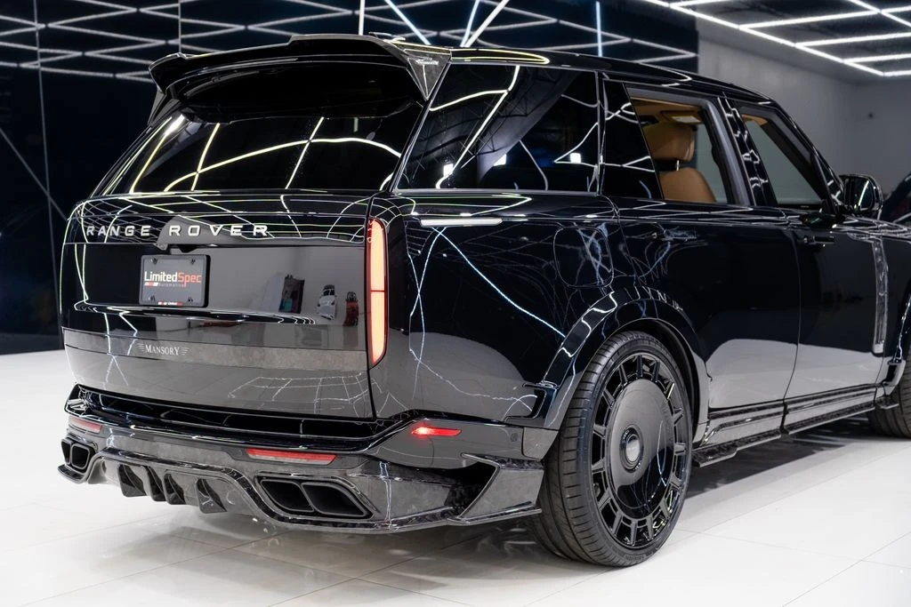 2026 Land Rover Range Rover L460 - Image 16 of 21