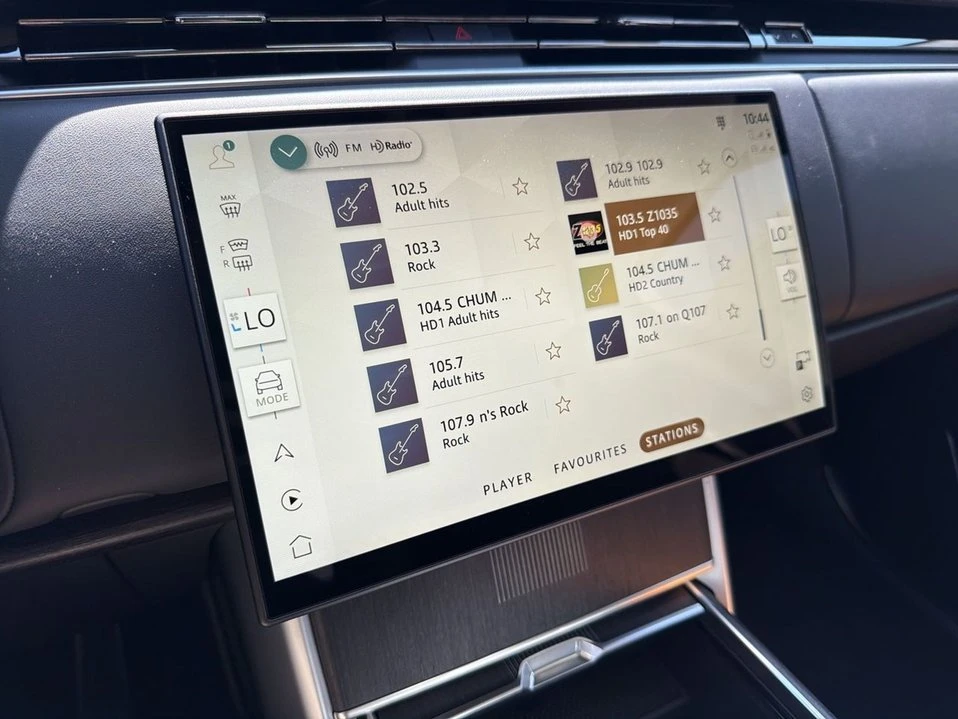 2026 Land Rover Range Rover L460 - Image 11 of 20