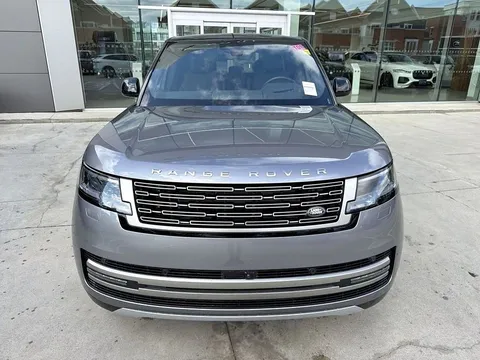 2026 Land Rover Range Rover P530 SE SWB