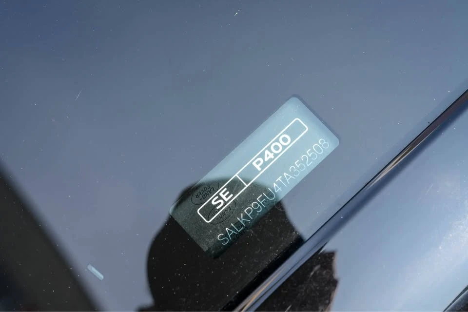 2026 Land Rover Range Rover L460 - Image 14 of 16