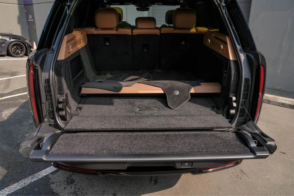 2026 Land Rover Range Rover L460 - Image 10 of 16