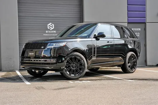 2026 Land Rover Range Rover P400