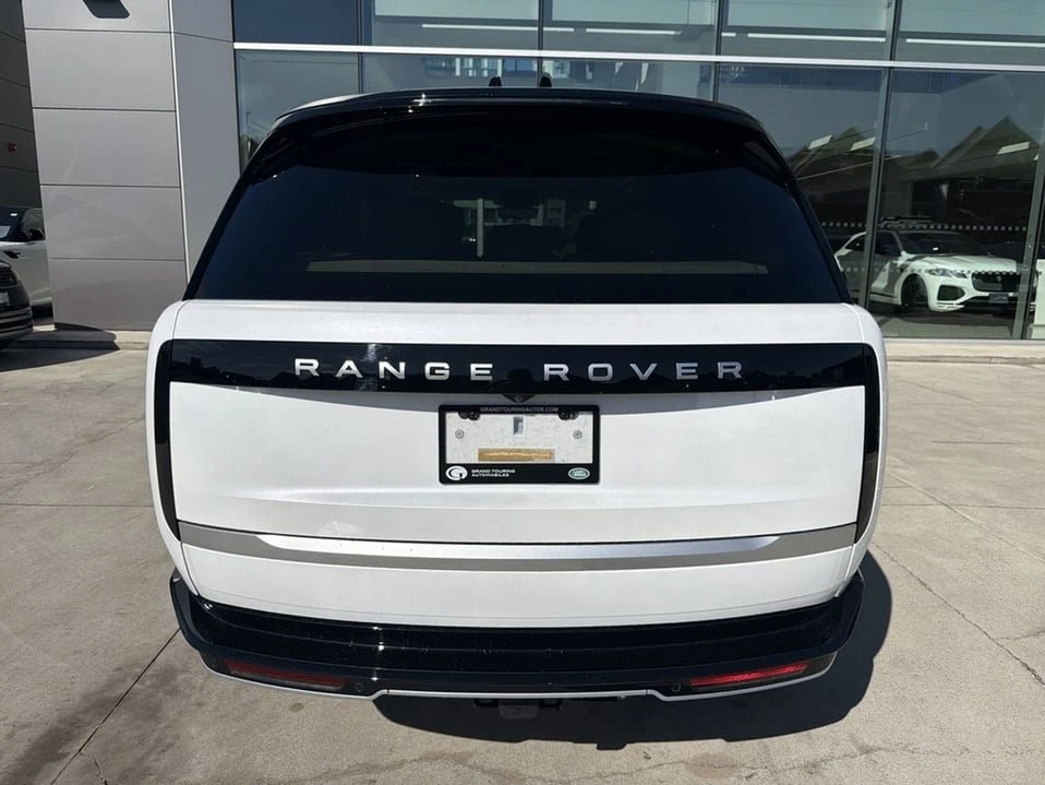 2026 Land Rover Range Rover L460 - Image 2 of 20