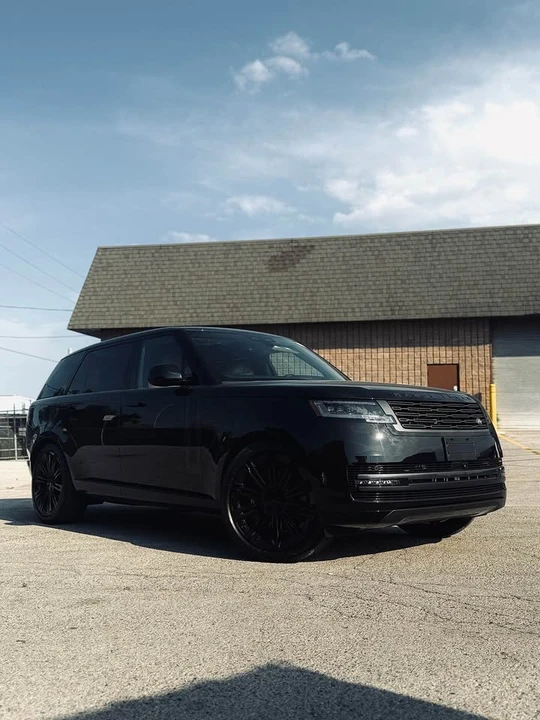 2026 Land Rover Range Rover L460 - Image 2 of 8