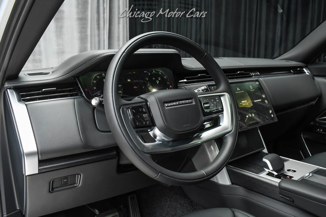 2026 Land Rover Range Rover L460 - Image 8 of 31