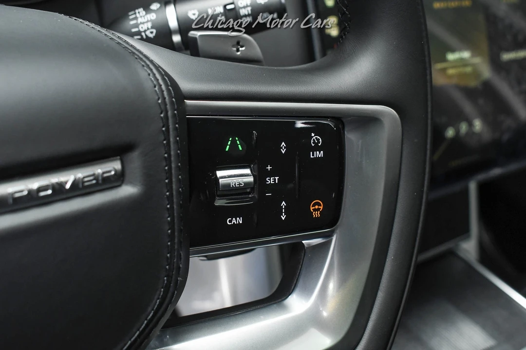 2026 Land Rover Range Rover L460 - Image 10 of 31