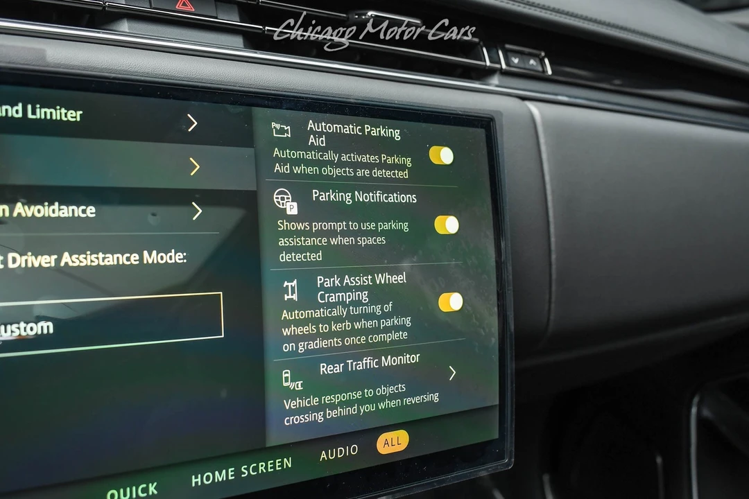 2026 Land Rover Range Rover L460 - Image 17 of 31