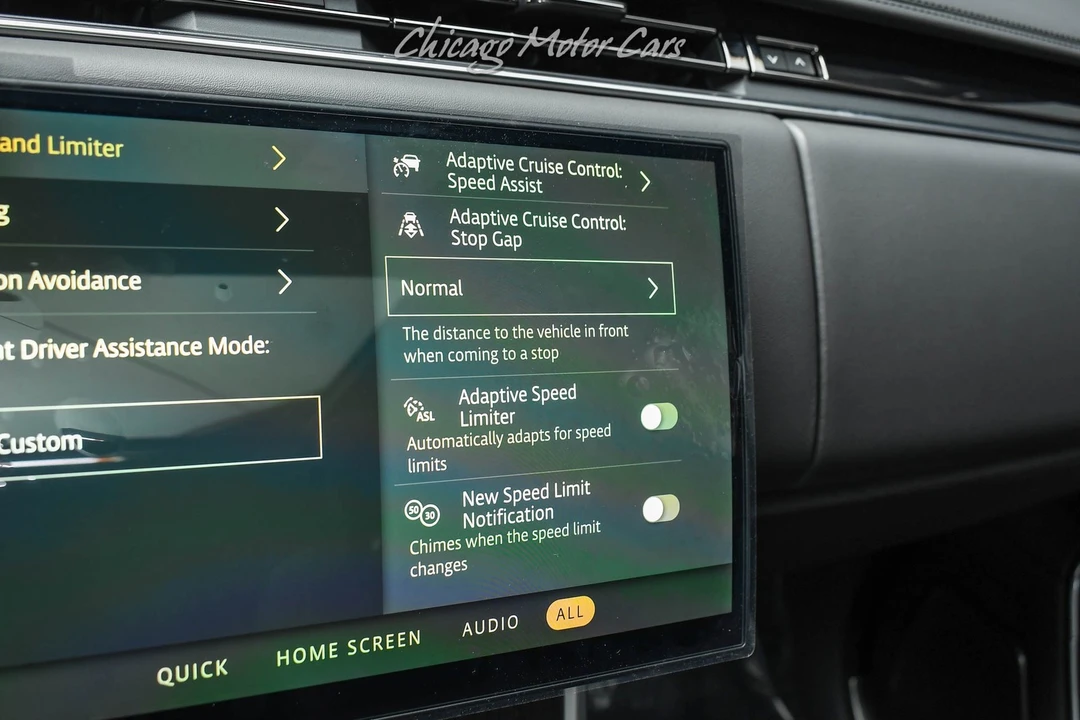 2026 Land Rover Range Rover L460 - Image 16 of 31