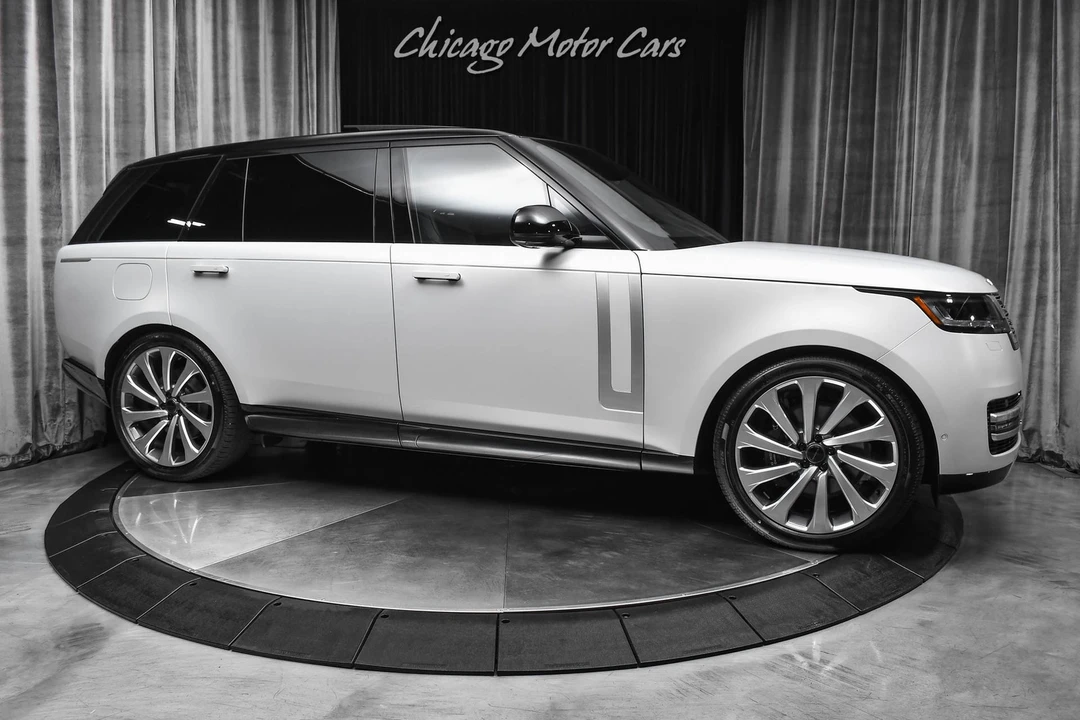 2026 Land Rover Range Rover L460 - Image 6 of 31