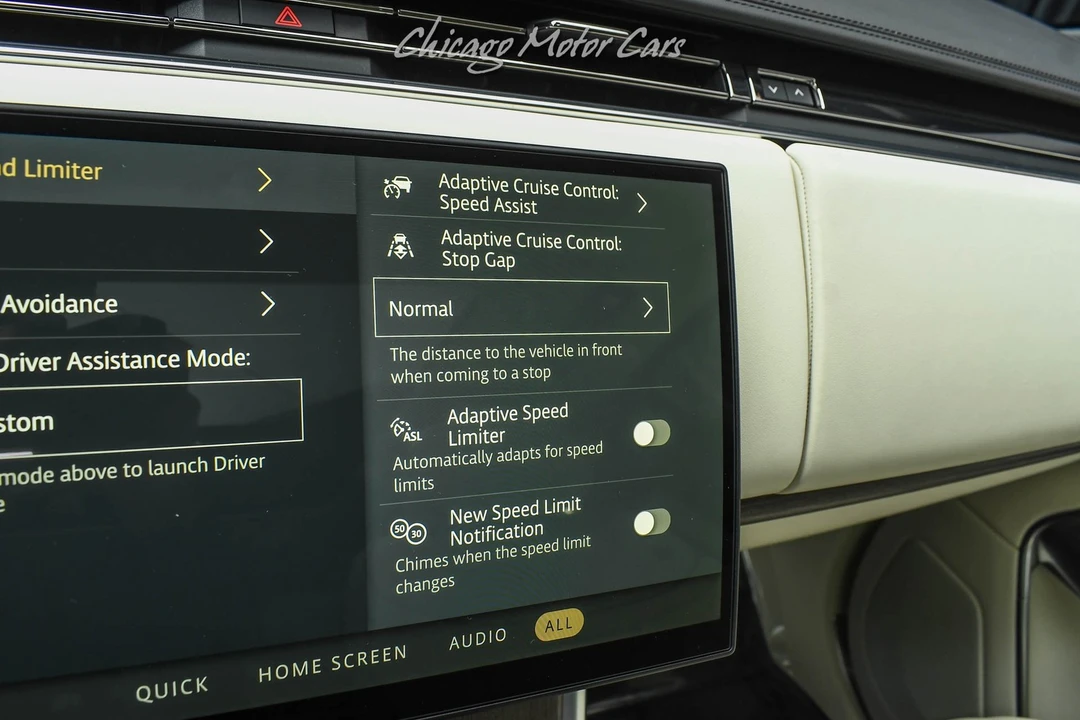2026 Land Rover Range Rover L460 - Image 16 of 31