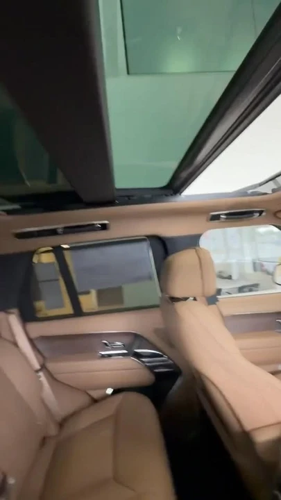 2026 Land Rover Range Rover L460 - Image 20 of 20