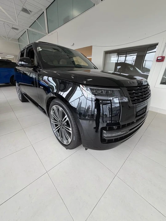 2026 Land Rover Range Rover L460 - Image 4 of 20