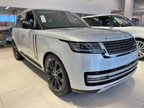 2026 Land Rover Range Rover P530 SE Sport Utility 4D