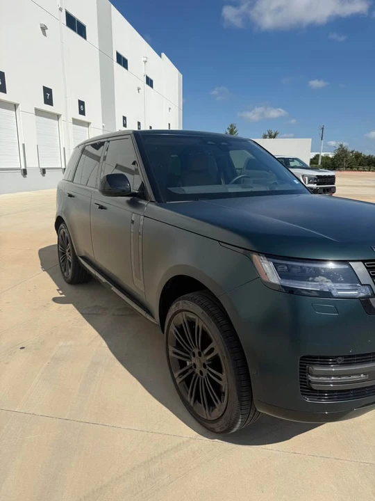 2026 Land Rover Range Rover L460 - Image 3 of 10