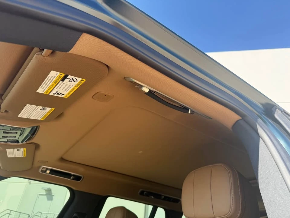 2026 Land Rover Range Rover L460 - Image 10 of 10