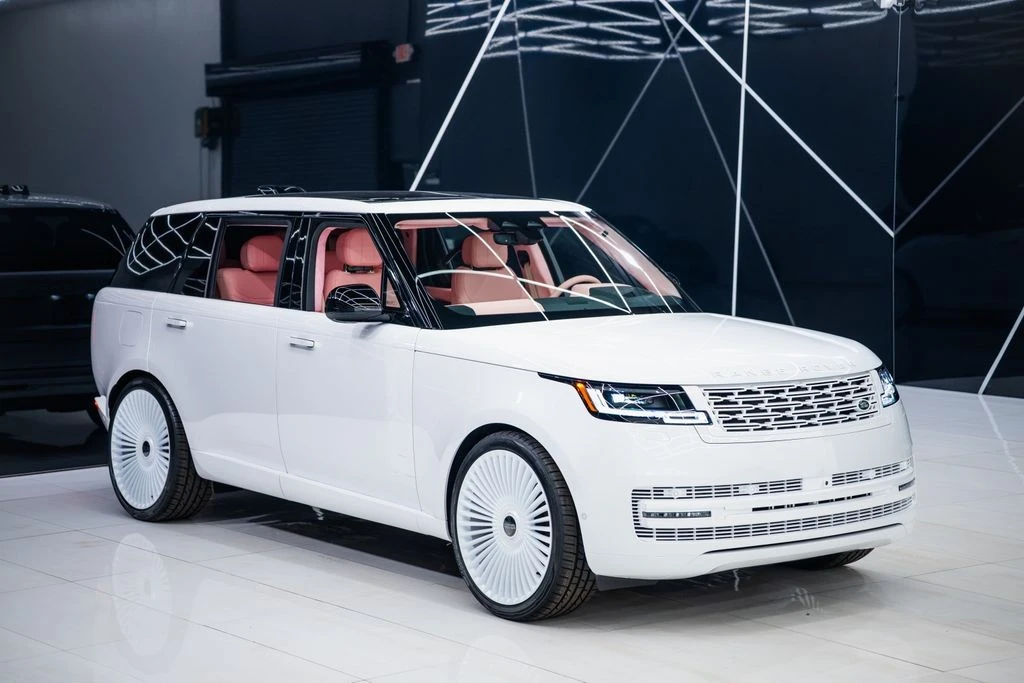 2026 Land Rover Range Rover L460 - Image 6 of 31
