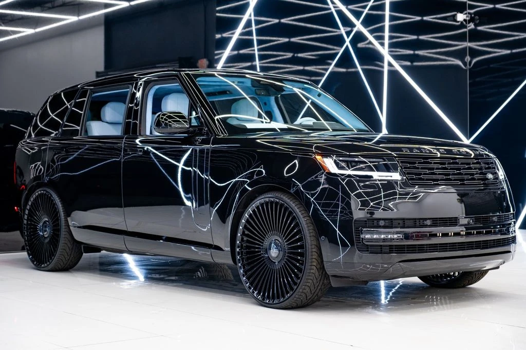 2026 Land Rover Range Rover L460 - Image 2 of 31