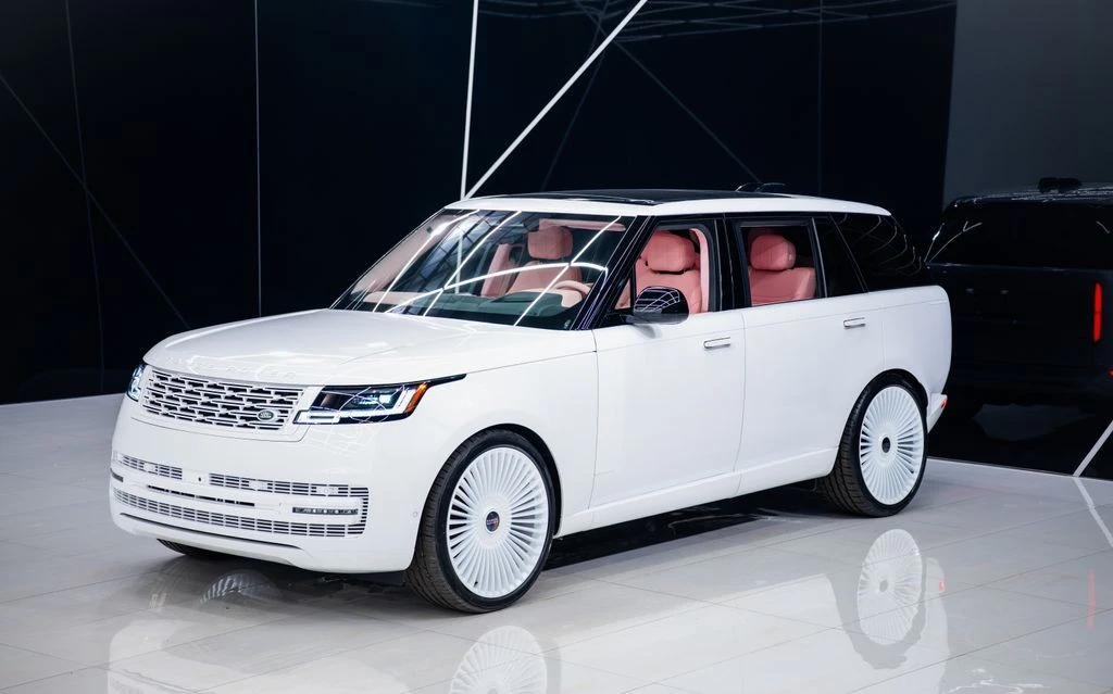 2026 Land Rover Range Rover L460 - Image 2 of 31