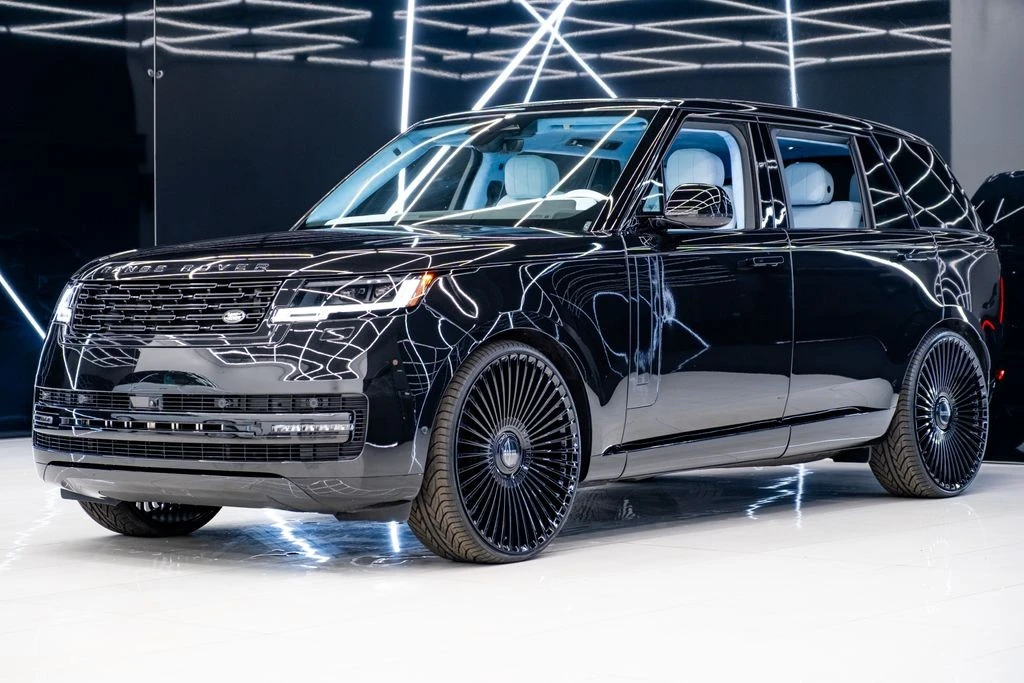 2026 Land Rover Range Rover L460 - Image 3 of 31