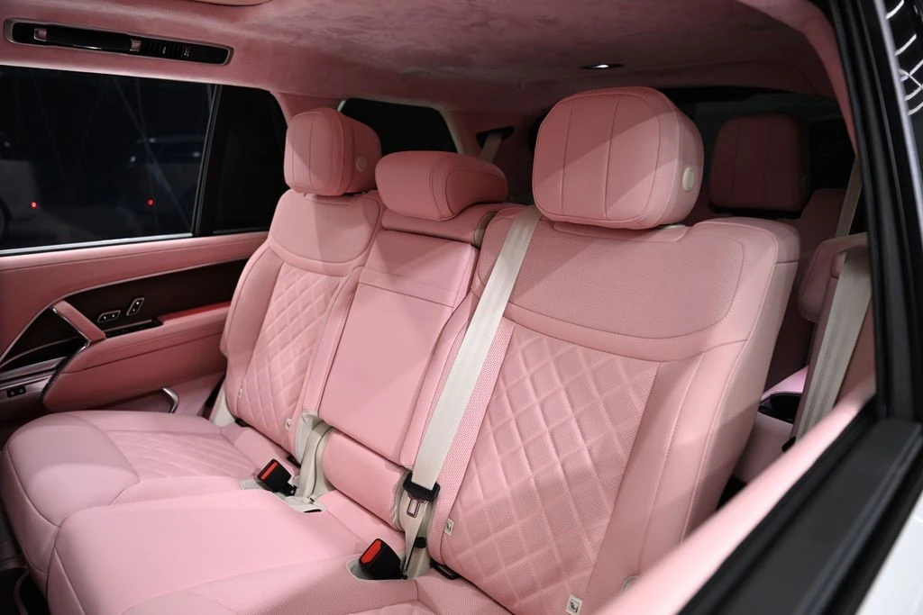 2026 Land Rover Range Rover L460 - Image 16 of 31