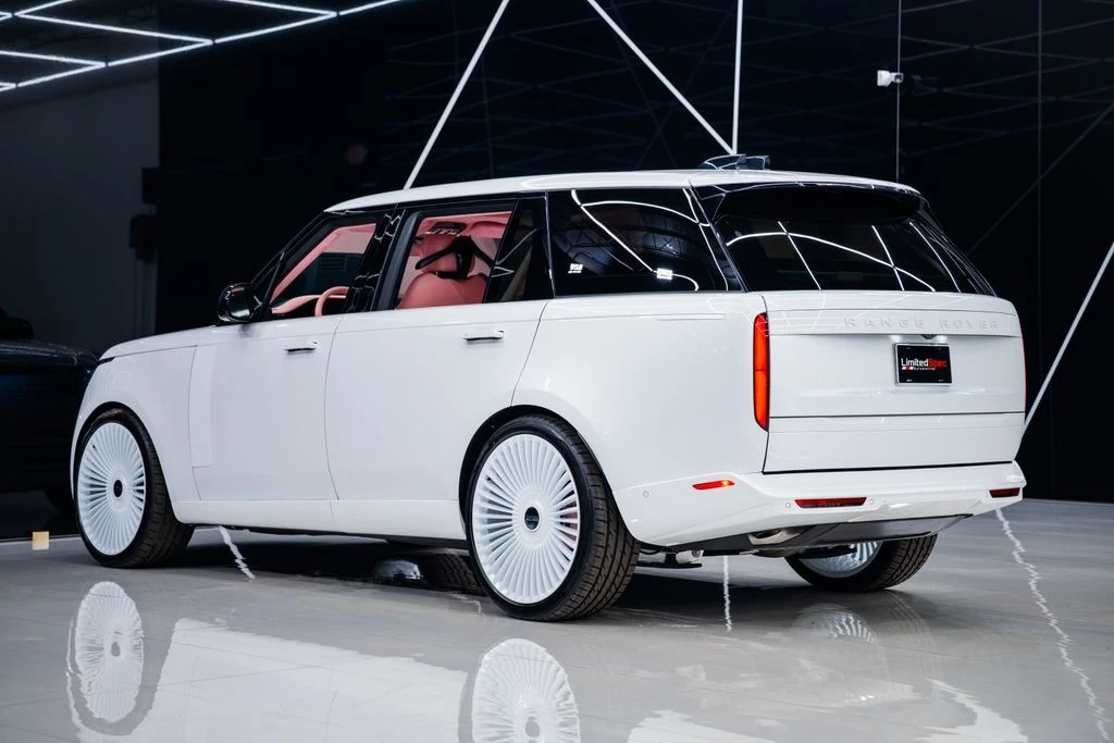 2026 Land Rover Range Rover L460 - Image 30 of 31