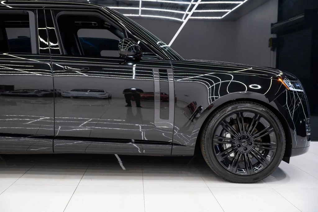2026 Land Rover Range Rover L460 - Image 11 of 21