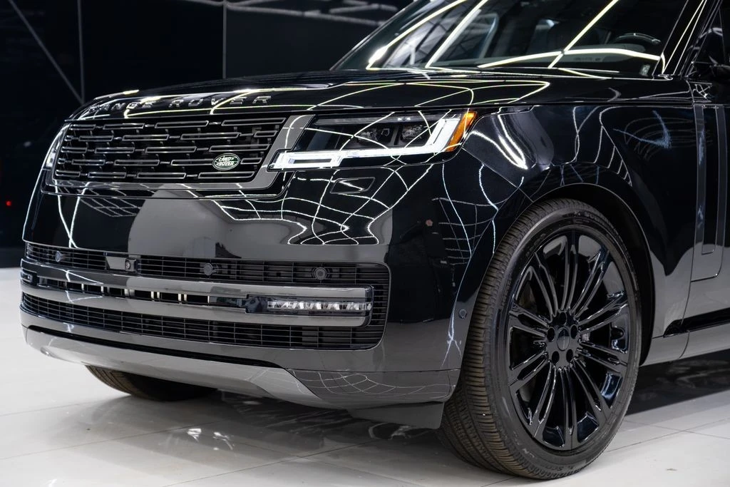2026 Land Rover Range Rover L460 - Image 4 of 31