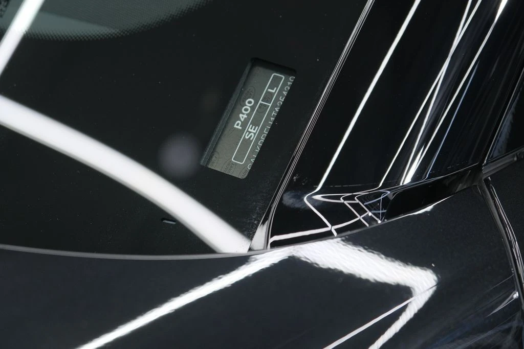2026 Land Rover Range Rover L460 - Image 21 of 31