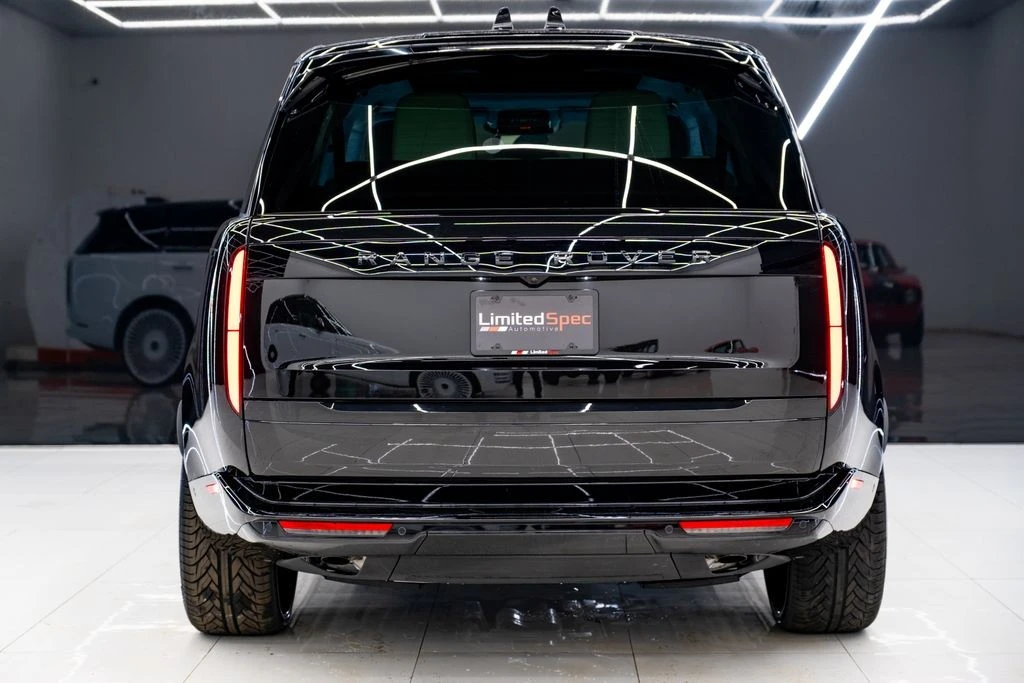 2026 Land Rover Range Rover L460 - Image 12 of 31
