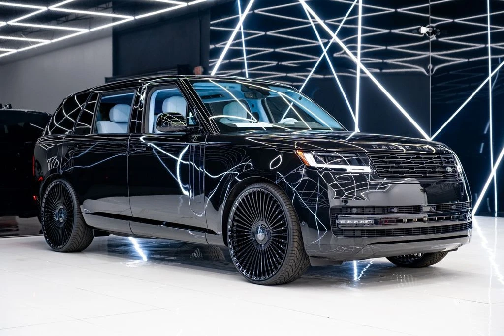 2026 Land Rover Range Rover L460 - Image 5 of 31