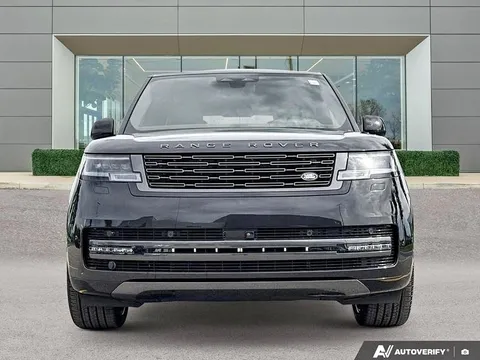 2026 Land Rover Range Rover SE