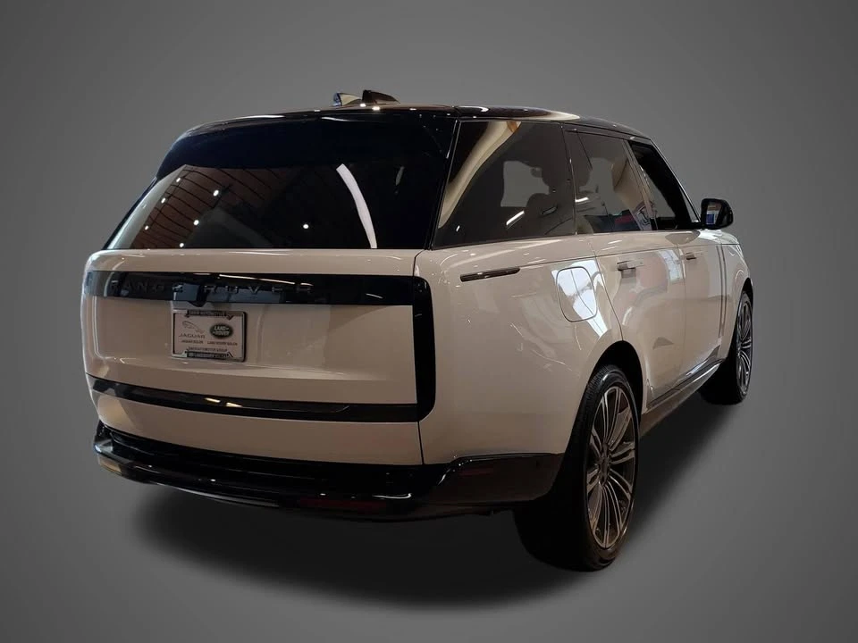 2026 Land Rover Range Rover L460 - Image 5 of 20