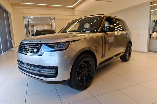 2026 Land Rover Range Rover SE
