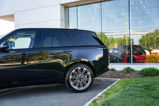 2026 Land Rover Range Rover L460 - Image 8 of 31