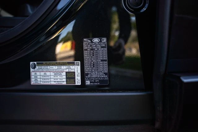 2026 Land Rover Range Rover L460 - Image 15 of 31