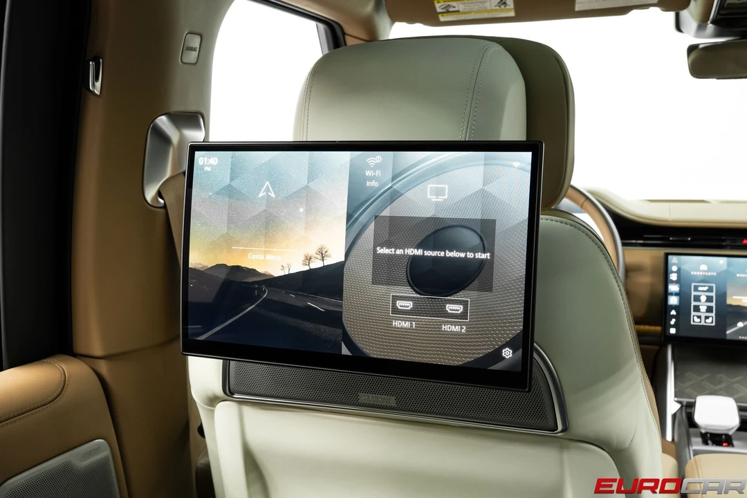2026 Land Rover Range Rover L460 - Image 26 of 31