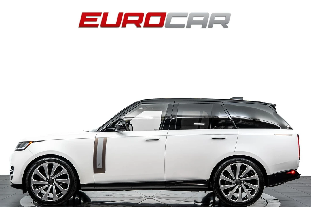2026 Land Rover Range Rover L460 - Image 2 of 31
