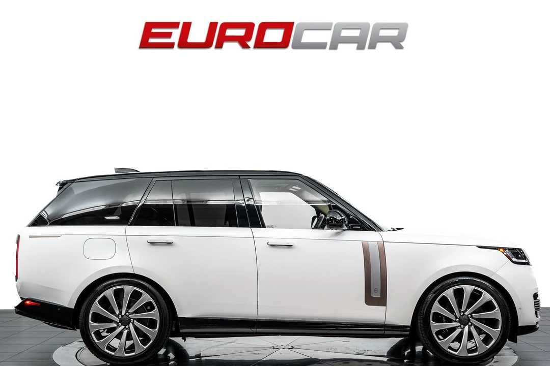 2026 Land Rover Range Rover L460 - Image 6 of 31