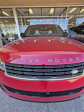 2026 Land Rover Range Rover Sport P360 SE