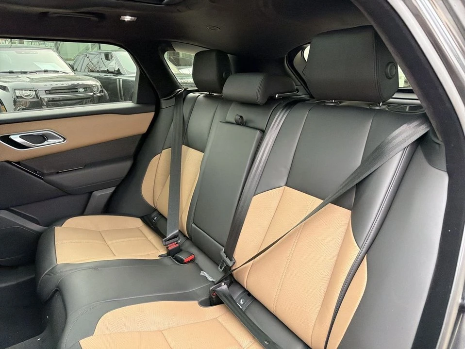2026 Land Rover Range Rover Velar - Image 17 of 18