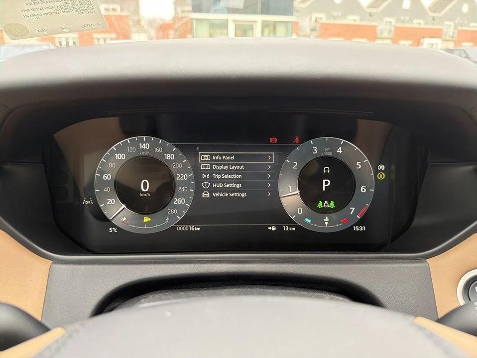 2026 Land Rover Range Rover Velar - Image 9 of 18