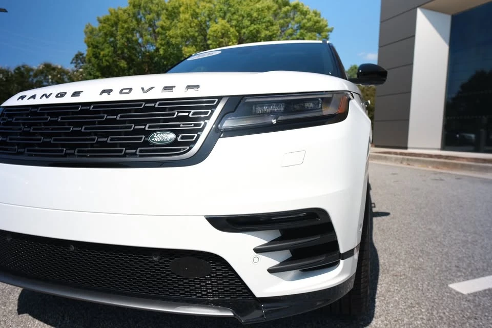 2026 Land Rover Range Rover Velar - Image 2 of 10