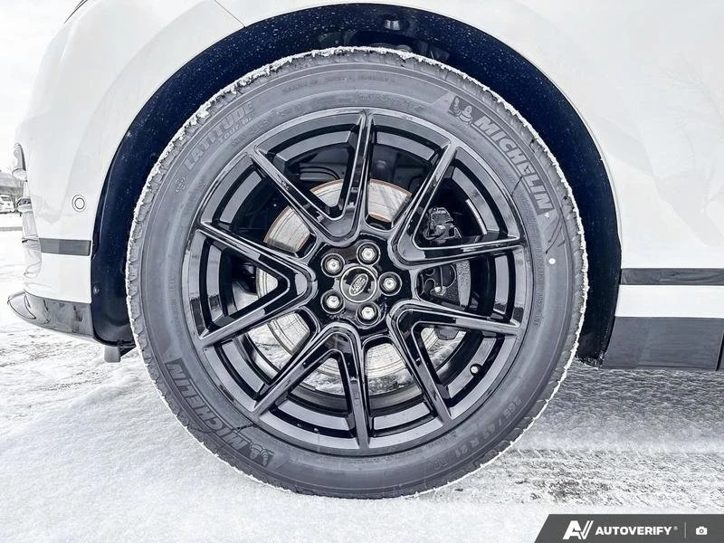 2026 Land Rover Range Rover Velar - Image 6 of 20