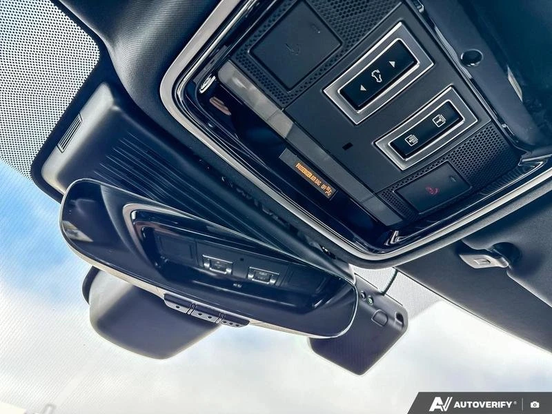 2026 Land Rover Range Rover Velar - Image 16 of 20