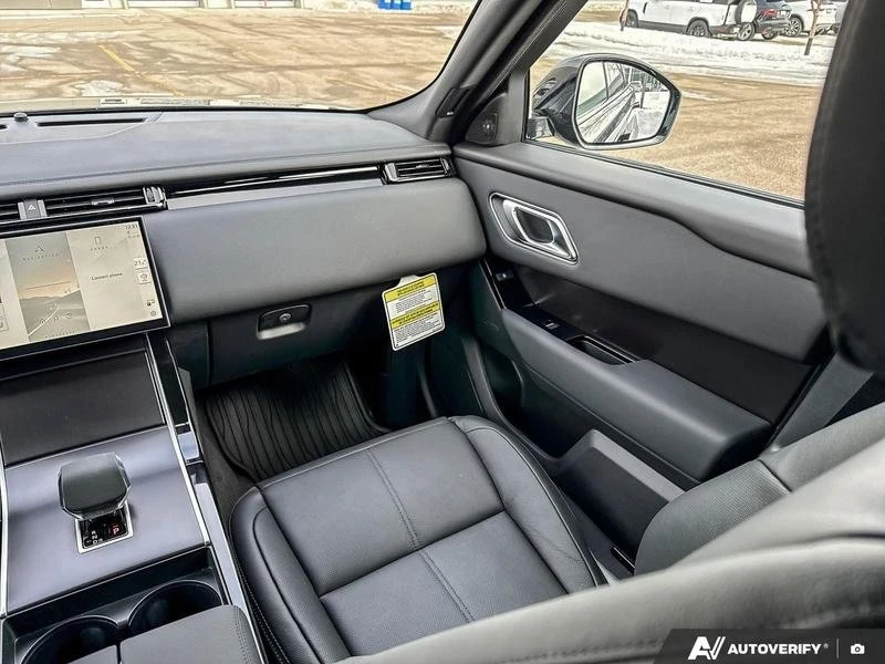 2026 Land Rover Range Rover Velar - Image 20 of 20