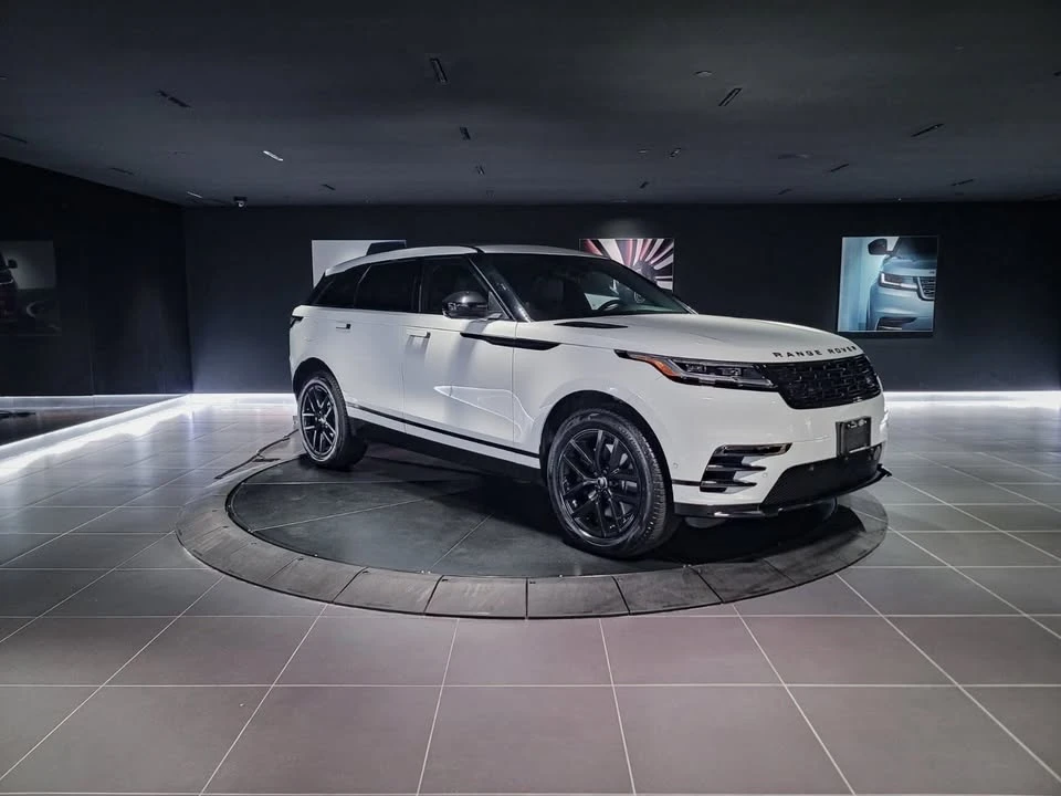 2026 Land Rover Range Rover Velar - Image 3 of 20