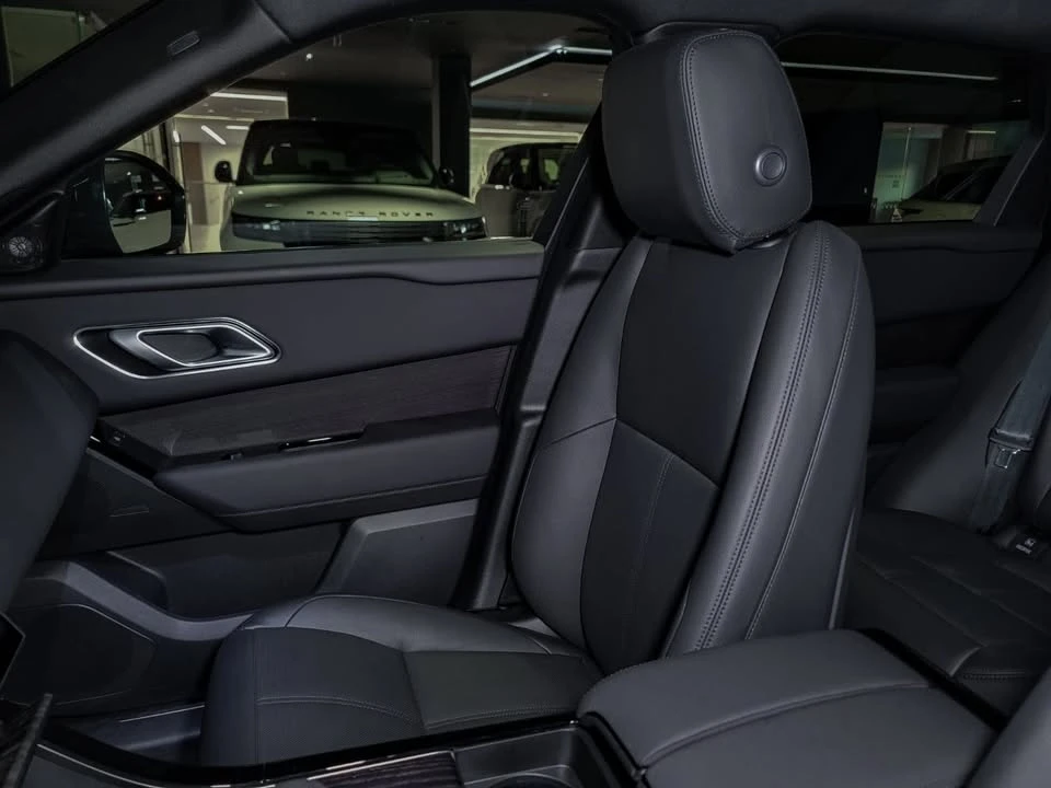 2026 Land Rover Range Rover Velar - Image 19 of 20
