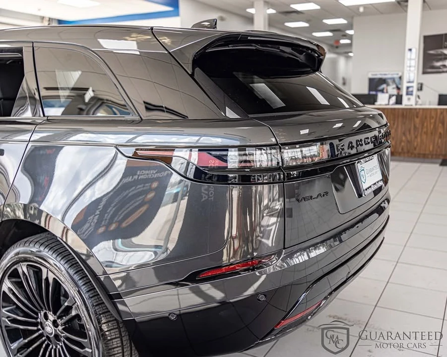 2026 Land Rover Range Rover Velar - Image 12 of 18