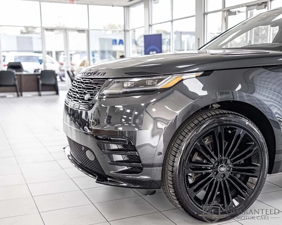 2026 Land Rover Range Rover Velar - Image 5 of 18
