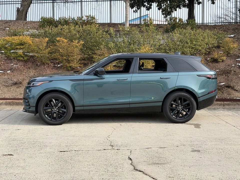 2026 Land Rover Range Rover Velar - Image 11 of 12